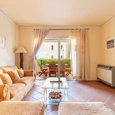 קווארטיירה Spacious Villa In Jardim Do Golfe • Pool מראה חיצוני תמונה